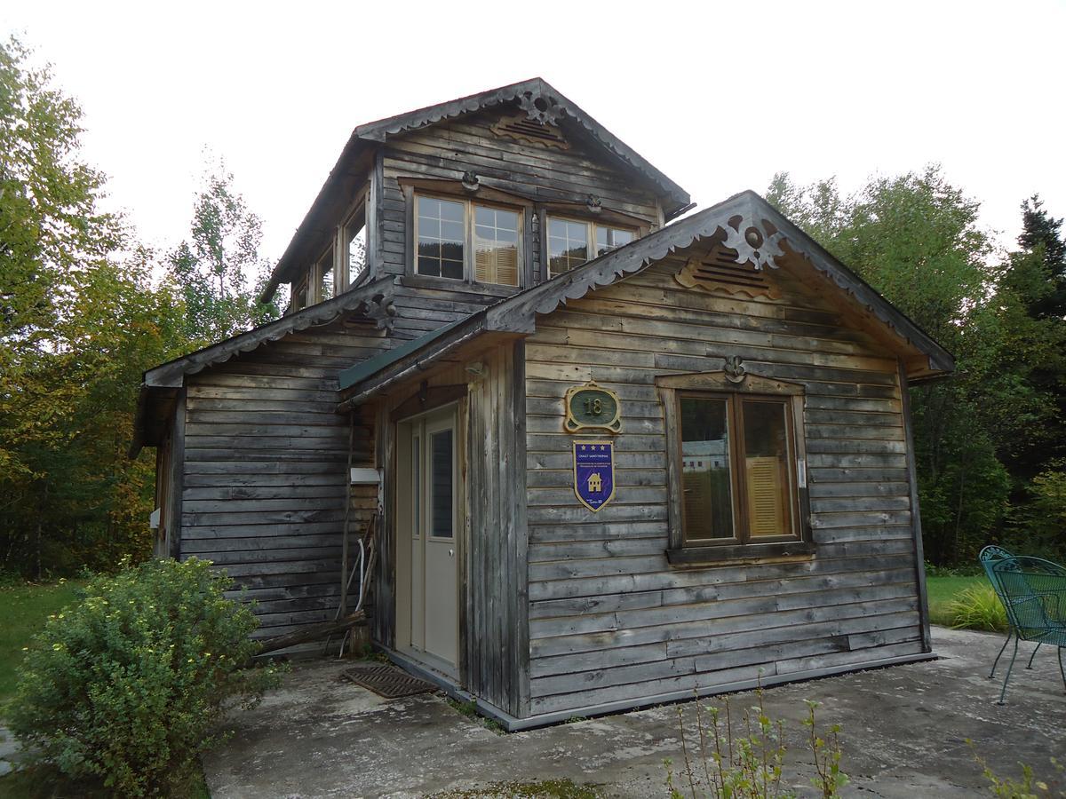 Chalet Saint-Thomas LʼAnse-Saint-Jean Zewnętrze zdjęcie